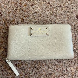 Kate Spade Continental Wallet